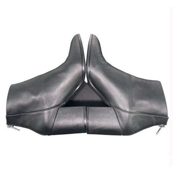 Aqua Dante Boots Black 7.5 Leather Almond Toe Ankle Fashion Fall Block Heel EUC - Picture 2 of 10